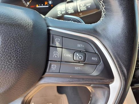 Used 2022 Jeep Grand Cherokee L Limited image 22