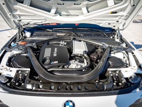 Used 2018 BMW M3 image 29