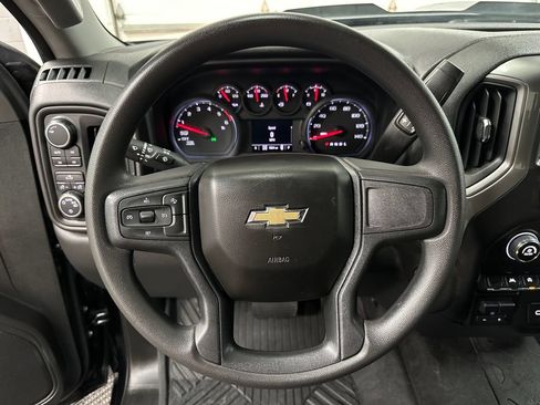 Used 2025 Chevrolet Silverado 1500 Custom Trail Boss AWD/4WD image 14
