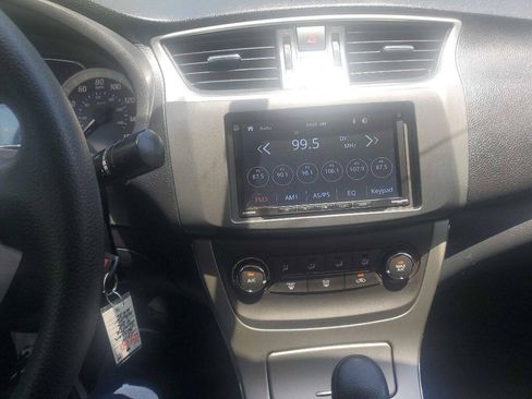 Used 2014 Nissan Sentra SV FWD image 30