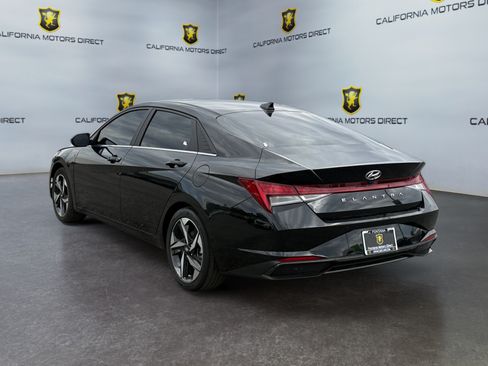 Used 2023 Hyundai Elantra Limited w/ Cargo Package FWD image 3