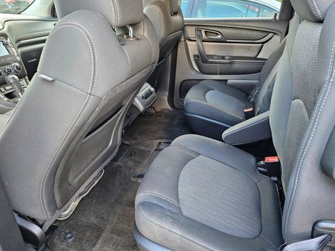 Used 2015 Chevrolet Traverse LT FWD image 3