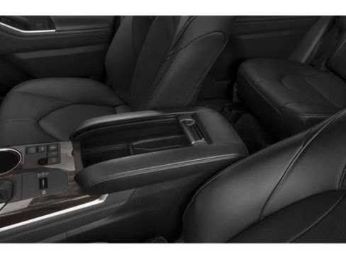 Certified 2025 Toyota Highlander LE AWD/4WD image 13