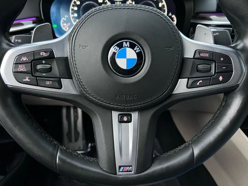Used 2019 BMW M550i xDrive image 10