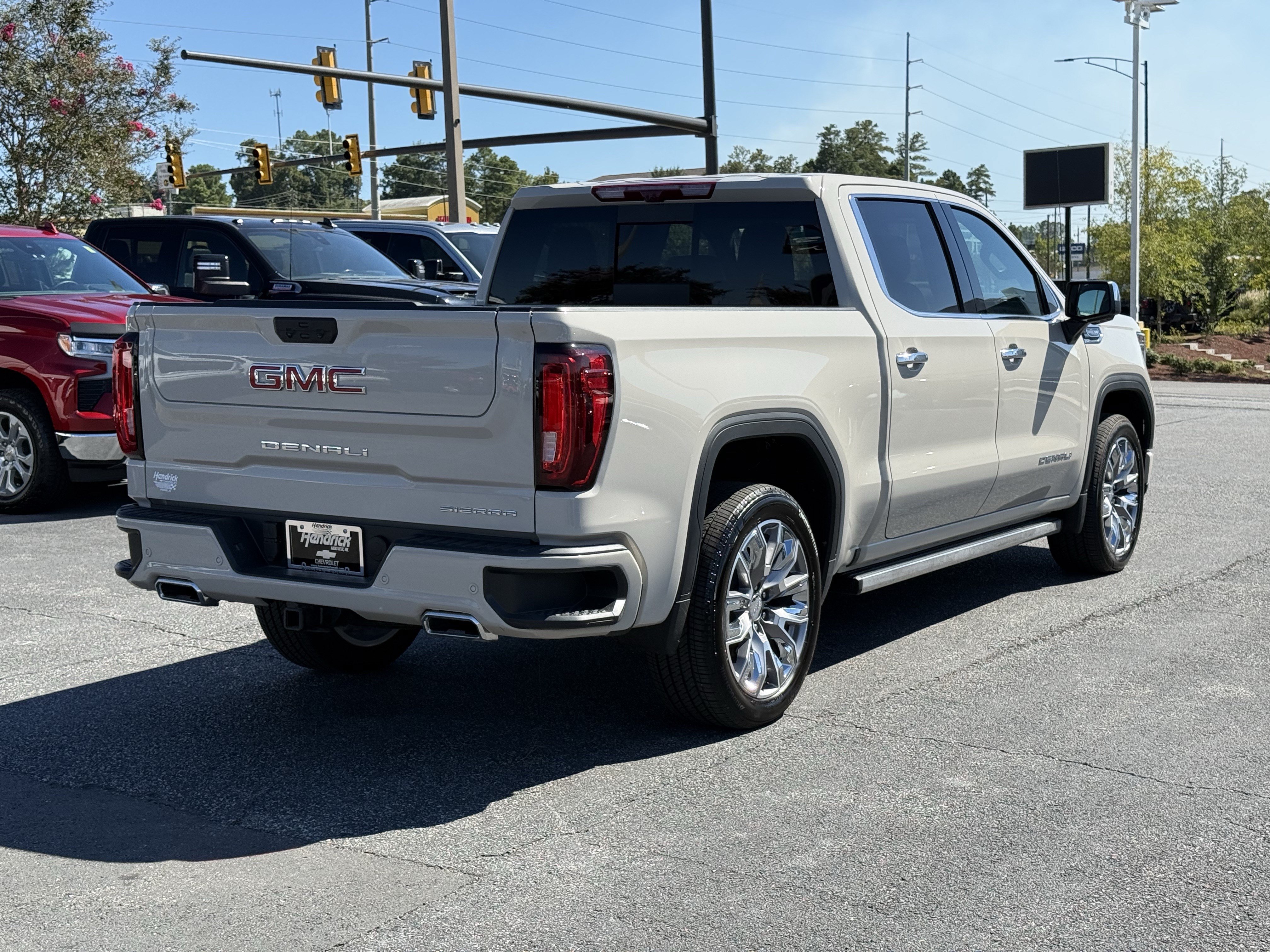 Used 2026 GMC Sierra 1500 Denali w/ Denali Reserve Package AWD/4WD image 12