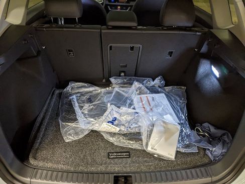 New 2026 Volkswagen Taos SE image 27