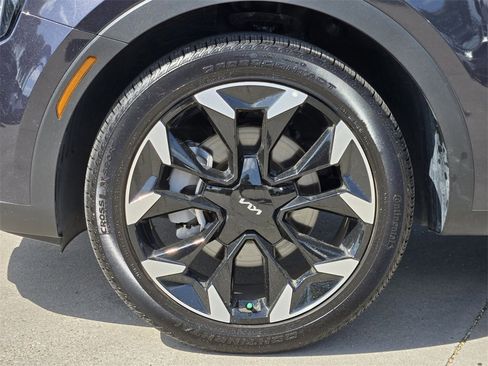 New 2025 Kia Sorento EX image 8