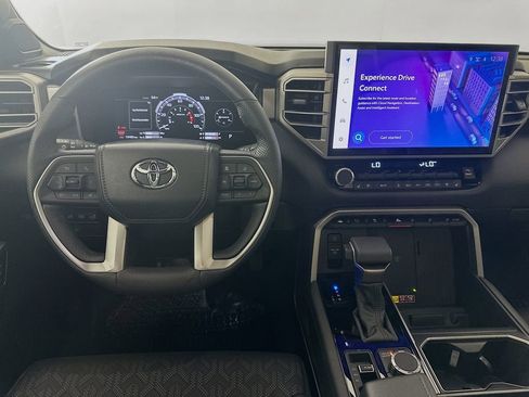 Used 2025 Toyota Tundra Limited image 23