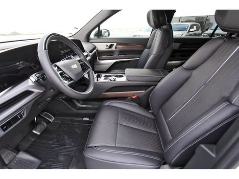 New 2027 Cadillac Vistiq Luxury AWD/4WD image 6