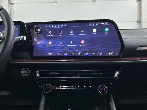 Used 2025 Chevrolet Traverse Z71 w/ Enhanced Driving Package image 27