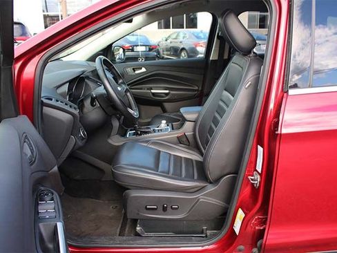 Used 2019 Ford Escape SEL FWD image 10