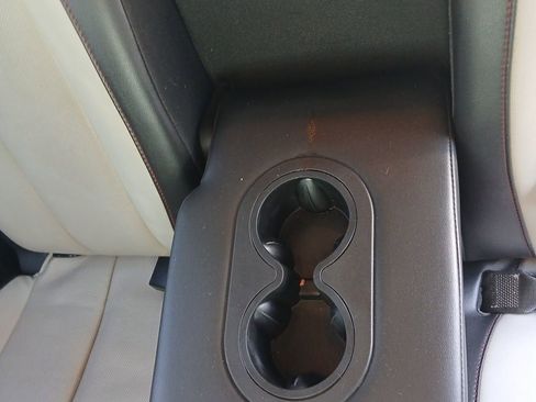 Used 2011 GMC Terrain SLT image 13