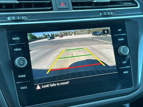 Certified 2024 Volkswagen Tiguan SE R-Line image 19