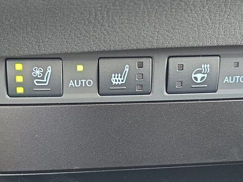 Certified 2025 Lexus ES 350 w/ Premium Package FWD image 17