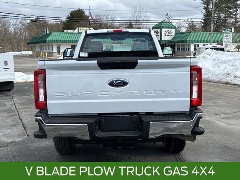 New 2026 Ford F250 XL w/ XL Chrome Package image 3