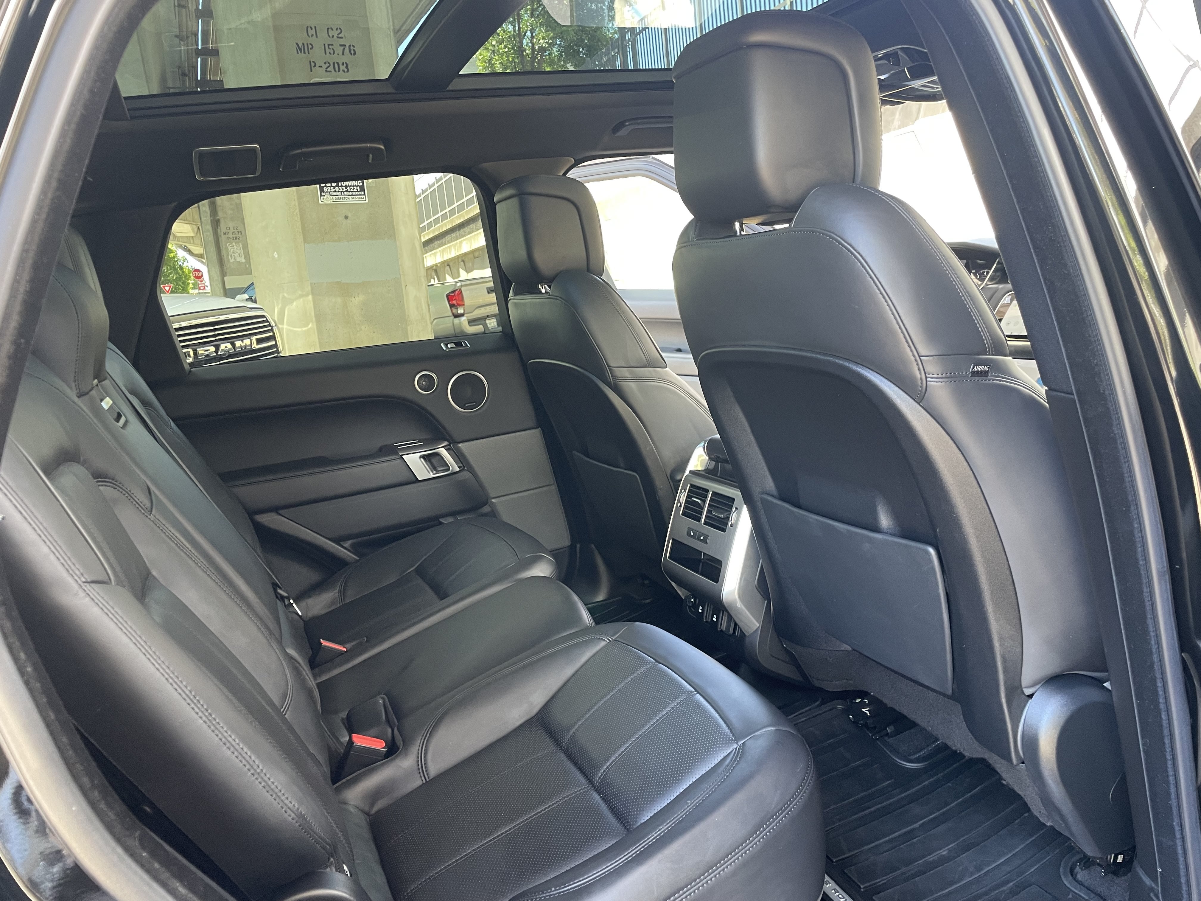 Used 2020 Land Rover Range Rover Sport HSE AWD/4WD image 7