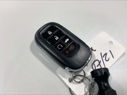Used 2022 Honda Civic EX image 11