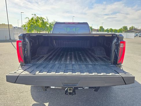 Used 2024 GMC Sierra 3500 Denali Ultimate AWD/4WD image 31