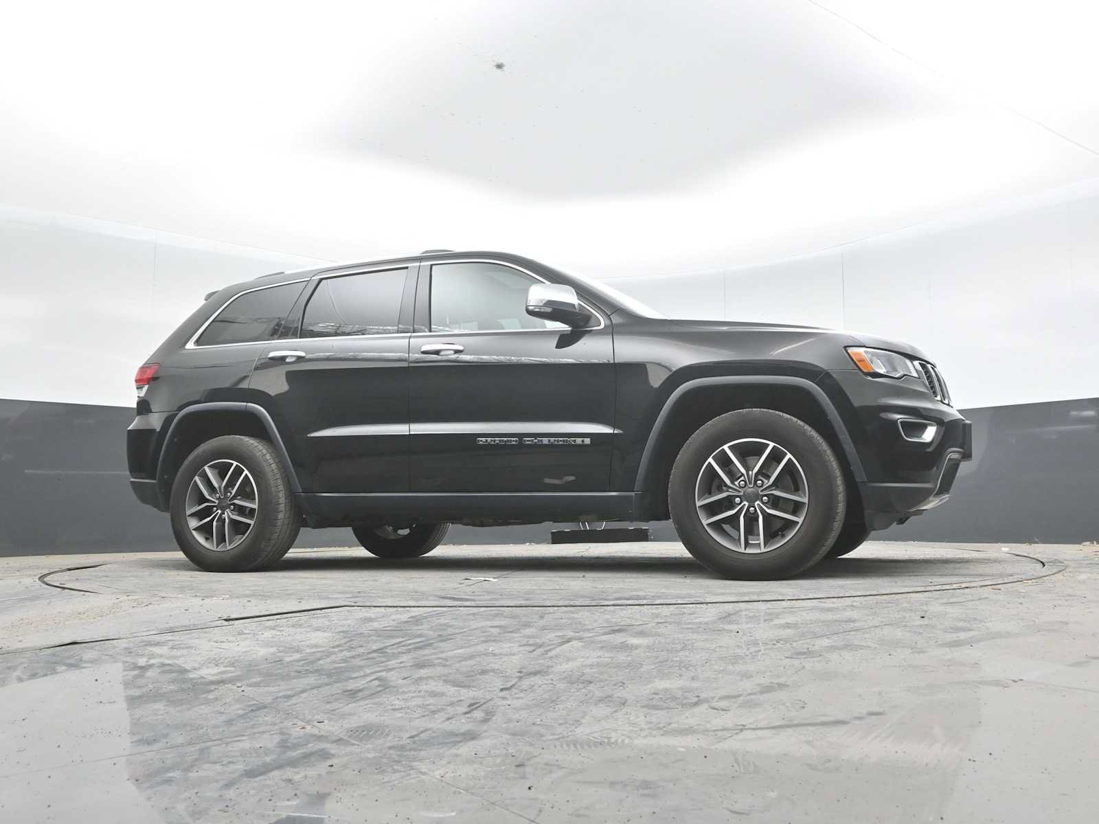 Used 2021 Jeep Grand Cherokee Limited w/ Trailer Tow Group IV AWD/4WD image 47