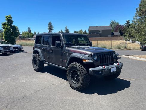 Used 2019 Jeep Wrangler Unlimited Rubicon AWD/4WD image 7