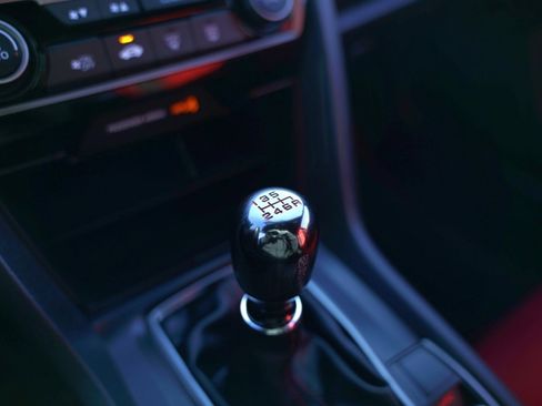 Used 2019 Honda Civic Type R image 17