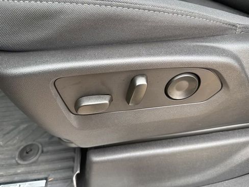 Used 2023 Chevrolet Silverado 1500 LT w/ Z71 Off-Road Package image 16