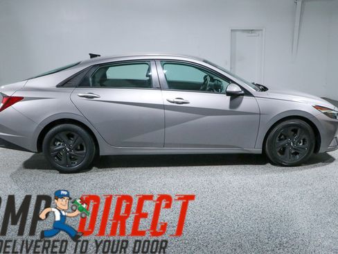 Used 2021 Hyundai Elantra SEL w/ Convenience Package FWD image 6