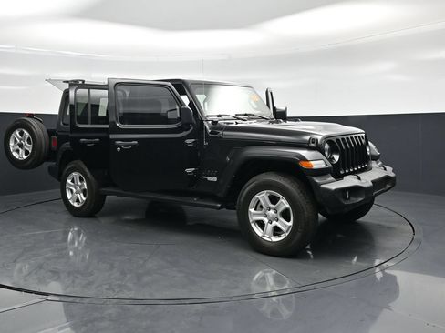 Used 2021 Jeep Wrangler Unlimited Sport AWD/4WD image 29