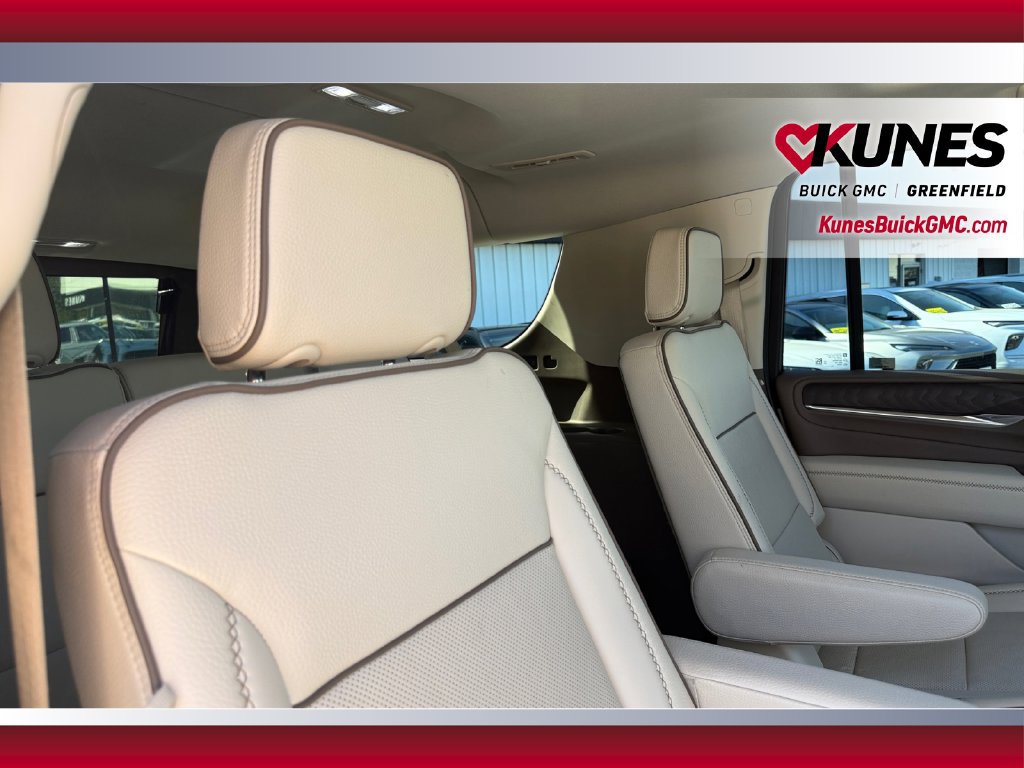 Used 2023 GMC Yukon XL Denali AWD/4WD image 39