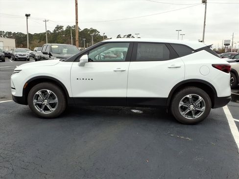 New 2026 Chevrolet Blazer LT image 6