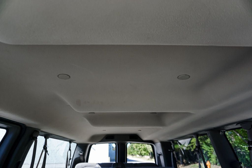 Used 2017 Chevrolet Express 3500 LT w/ LT Preferred Equipment Group RWD image 41