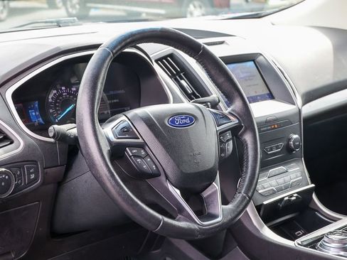 Used 2020 Ford Edge SEL w/ Convenience Package image 29