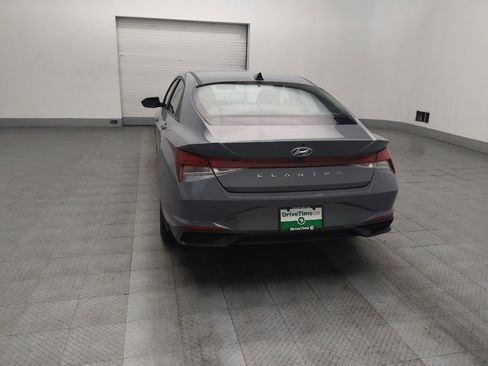 Used 2022 Hyundai Elantra SEL image 6