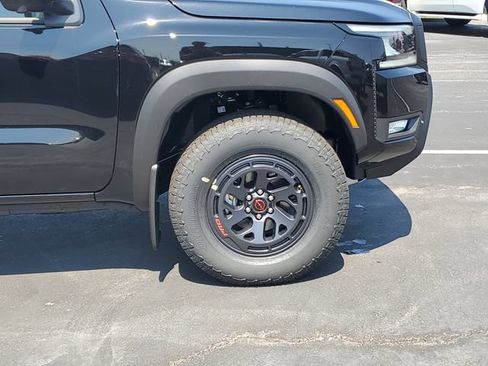 New 2026 Nissan Frontier PRO-4X w/ Pro-4x Convenience Package AWD/4WD image 9