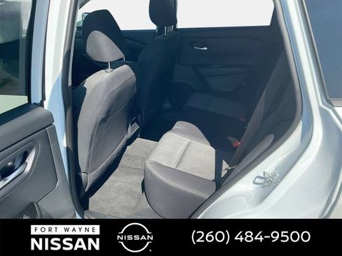 Certified 2024 Nissan Rogue SV AWD/4WD image 15