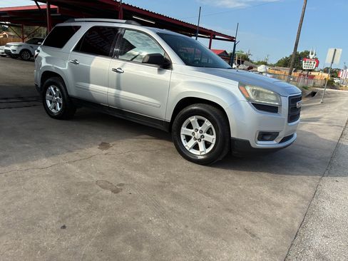 Used 2016 GMC Acadia SLE FWD image 1