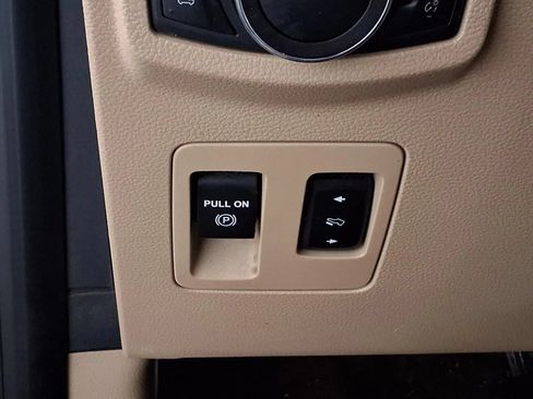 Used 2018 Ford F150 Lariat AWD/4WD image 19