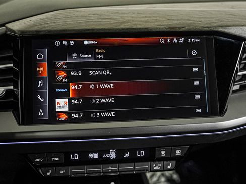 Used 2023 Audi Q4 e-tron Premium Plus w/ Premium Plus AWD/4WD image 20