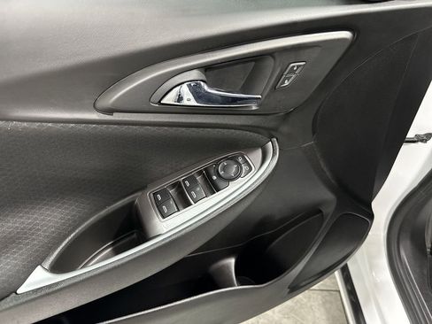 Used 2022 Chevrolet Malibu LS image 24