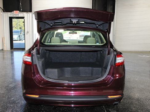 Used 2013 Ford Fusion SE image 28