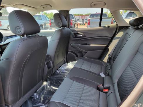 New 2026 Chevrolet Trax LT w/ Midnight Edition FWD image 24