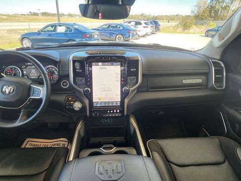 Used 2022 RAM 1500 Laramie w/ Laramie Southwest Edition image 19