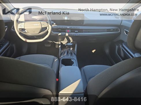 New 2025 Kia K4 LX image 11