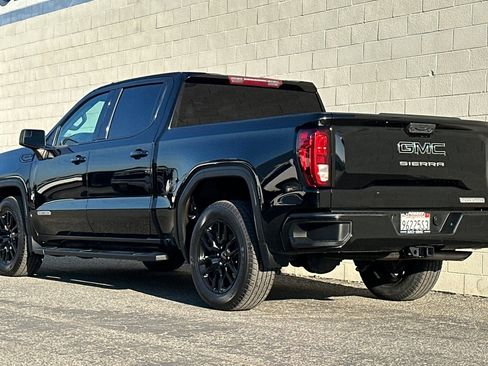 Used 2023 GMC Sierra 1500 Elevation w/ LPO, Elevation Black Package image 6