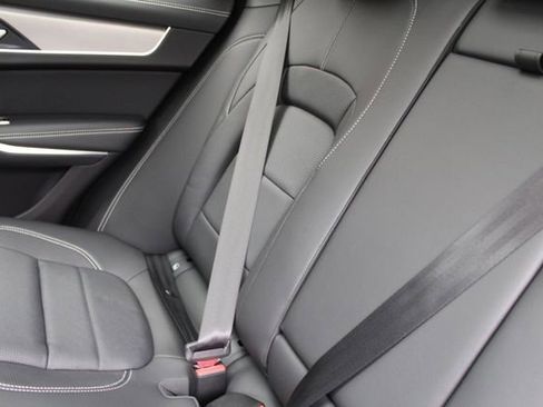 New 2026 Jaguar F-PACE R-Dynamic S image 19