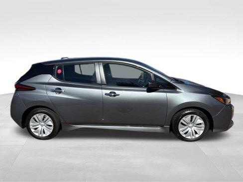 Certified 2025 Nissan Leaf S FWD image 10