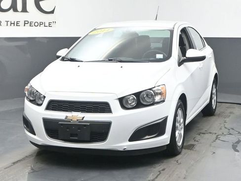 Used 2014 Chevrolet Sonic LT FWD image 7