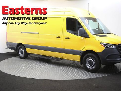 Used 2021 Mercedes-Benz Sprinter 2500 w/ Acoustic Package image 45