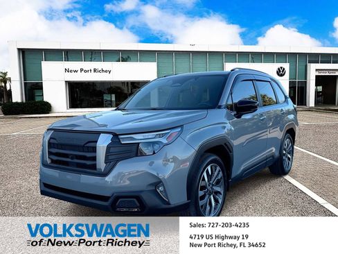 Used 2025 Subaru Forester Touring image 1