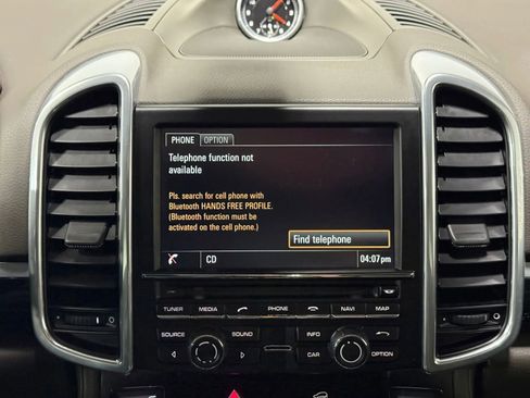 Used 2016 Porsche Cayenne image 34